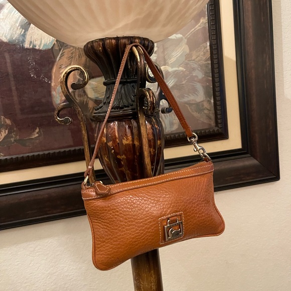 Dooney & Bourke please check all picture of condition - Picture 2 of 16